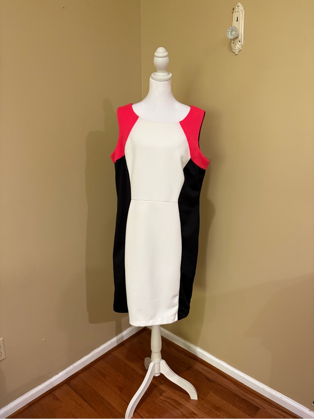 Ronni Nicole White, Black & Hot Pink Colorblock Midi Sheath Dress